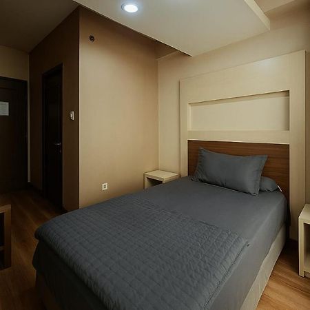 Easton Park Residence Jatinangor - Giandara Sayang Buitenkant foto